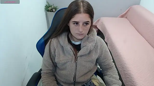 Snapshot of valerie_diaz1 chatting on December 17, 2025, 1:27 pm valerie diaz1 online show from December 17, 2025, 1:27 pm