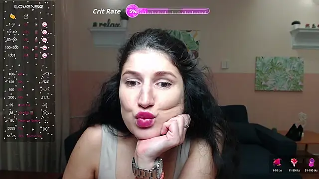 Snapshot of Alianna_Solo_Kisses chatting on April 30, 2026, 5:25 am Alianna Solo Kisses online show from April 30, 2026, 5:25 am