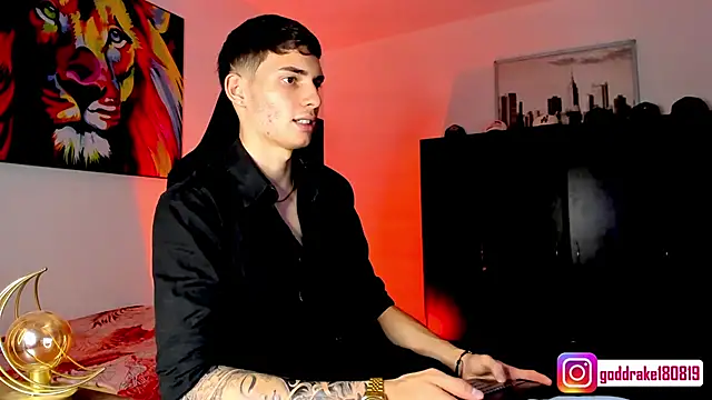 Snapshot of god_drake chatting on December 10, 2024, 10:26 pm god drake online show from December 10, 2024, 10:26 pm