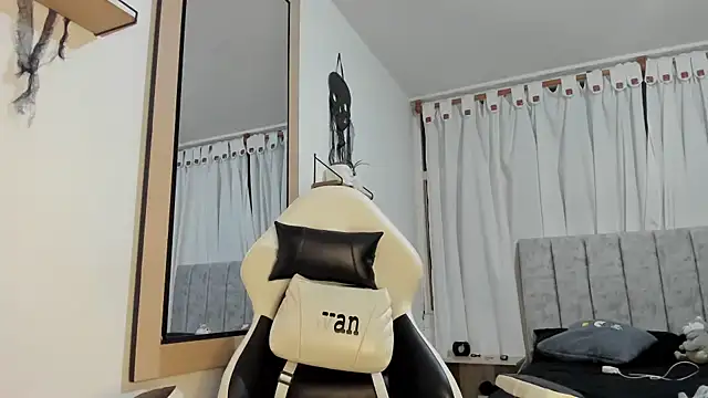 Valerioe online show from October 11, 2025, 12:22 am