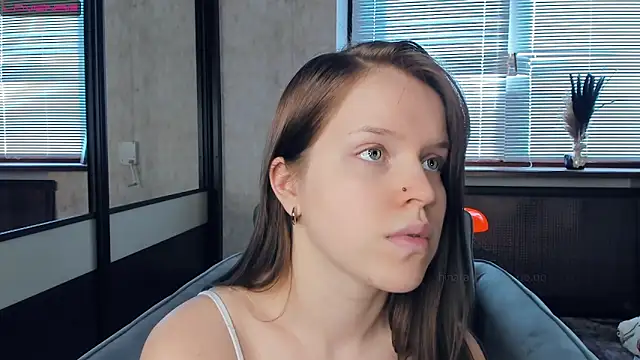 NicoleSkyt online show from February 23, 2025, 12:27 pm