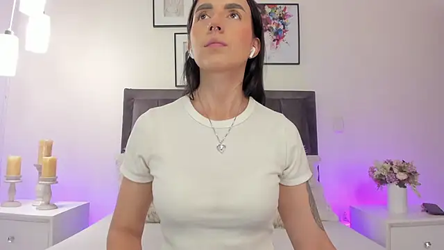 helen mooree online show from February 25, 2026, 12:38 pm