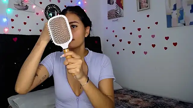 floweer  online show from February 19, 2025, 2:33 pm