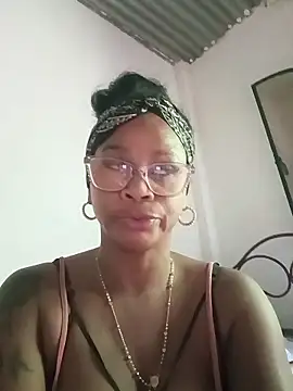 Melanie candy  online show from January 14, 2026, 6:55 pm