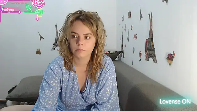 hotmilf4uxxx online show from October 31, 2025, 10:01 am