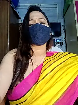 albelasummi702 online show from February 9, 2025, 3:43 am