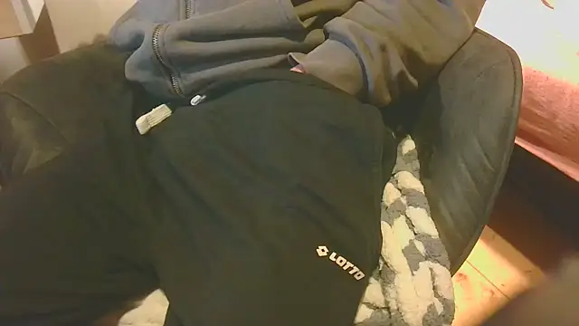 T0Yforeskin online show from April 24, 2026, 8:00 pm