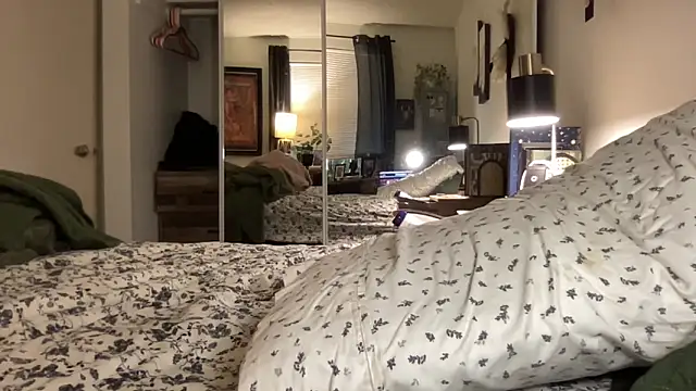 annabelleholly666 online show from September 24, 2025, 1:13 am