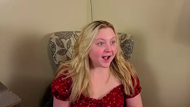 PhatAssBlond online show from June 20, 2026, 5:51 pm