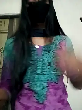 Raya-Moni online show from November 21, 2025, 2:38 pm