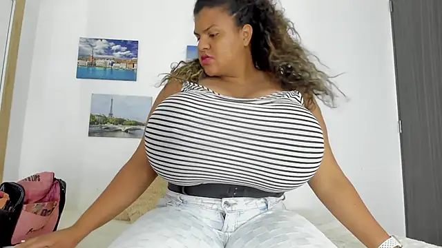 bigmom69  online show from September 30, 2025, 2:12 pm