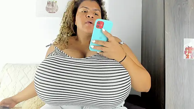 bigmom69  online show from March 16, 2026, 1:13 am