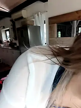 Jade Emeraud online show from February 23, 2026, 10:27 am