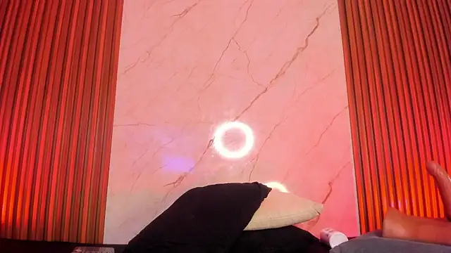 Emiilycollins online show from March 13, 2025, 3:54 am