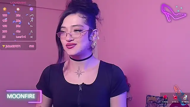 moonfiredancer online show from November 21, 2025, 11:09 am