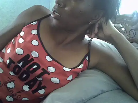 ElianeHot online show from September 20, 2025, 1:38 pm