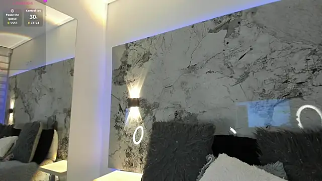 LIZ HOLMES online show from October 21, 2025, 10:25 am