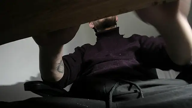 s sven03 online show from March 8, 2025, 2:01 am