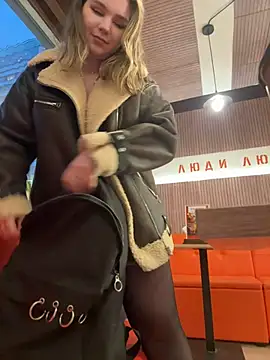 PumaShyXD online show from January 25, 2025, 2:14 pm