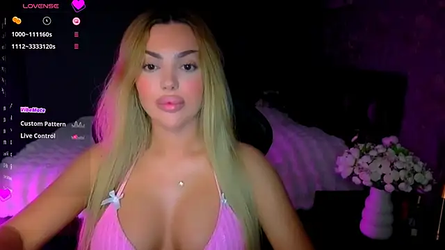 babyleilaa online show from April 4, 2026, 8:48 pm