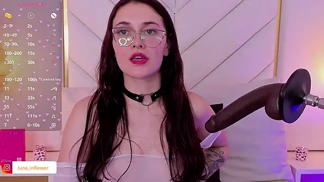 Snapshot of Flor_delunaa chatting on February 28, 2025, 6:41 pm Flor delunaa online show from February 28, 2025, 6:41 pm