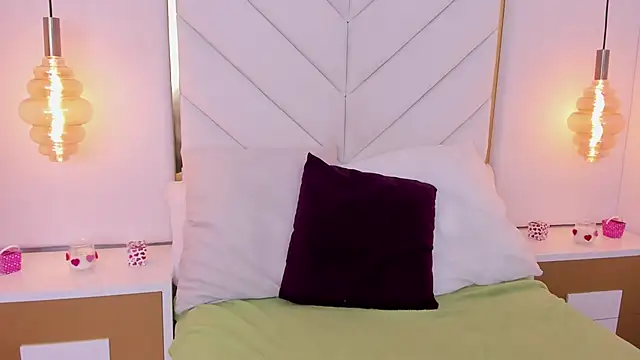 Snapshot of Flor_delunaa chatting on February 25, 2025, 12:27 pm Flor delunaa online show from February 25, 2025, 12:27 pm