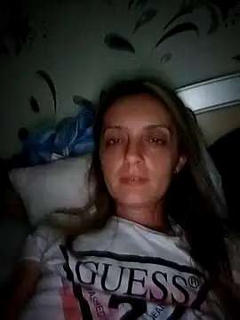 SophyGirl online show from October 9, 2025, 7:47 pm