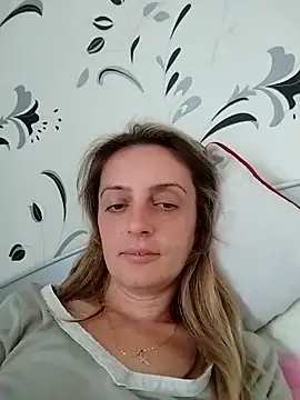 SophyGirl online show from October 2, 2025, 10:51 am