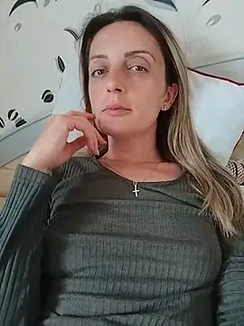 SophyGirl online show from June 17, 2026, 11:53 am