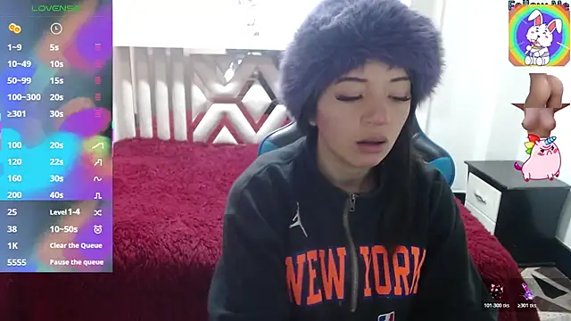 angelie 3 online show from November 30, 2025, 4:35 am