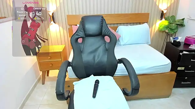 luciana ballesteros  online show from February 17, 2026, 12:13 pm