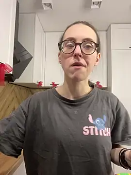 MartiniiSelenna online show from December 22, 2025, 6:57 am