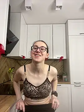 MartiniiSelenna online show from March 12, 2026, 6:39 am