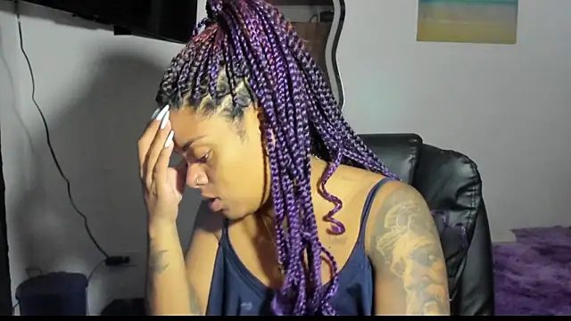 ladyrd1 online show from October 2, 2025, 10:46 pm