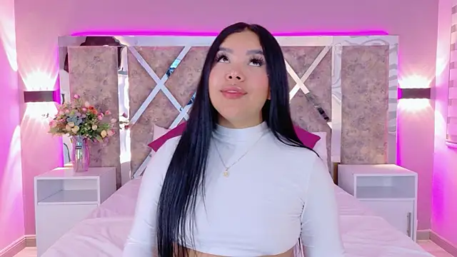 MarianaGarciaa   online show from April 10, 2026, 7:10 pm