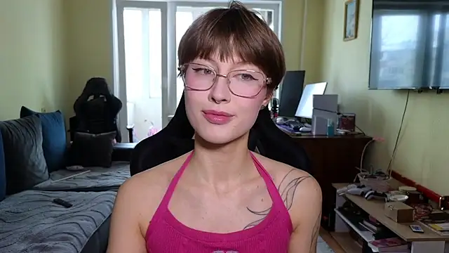 MalvinaBlum online show from March 19, 2026, 4:56 am