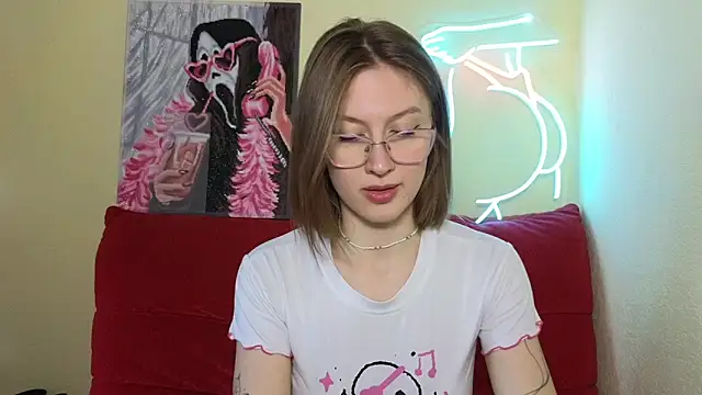 MalvinaBlum online show from March 22, 2025, 5:39 am