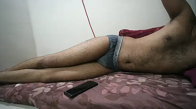 aditya2004  online show from December 25, 2024, 5:37 am