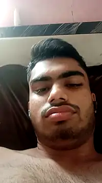 aditya2004  online show from December 4, 2024, 7:33 am