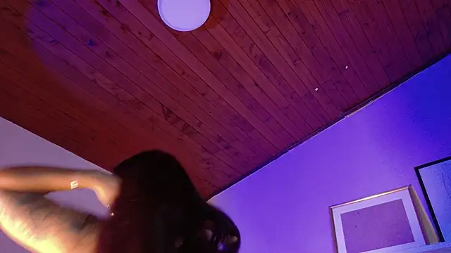 alaia-rogers online show from November 27, 2025, 11:32 am