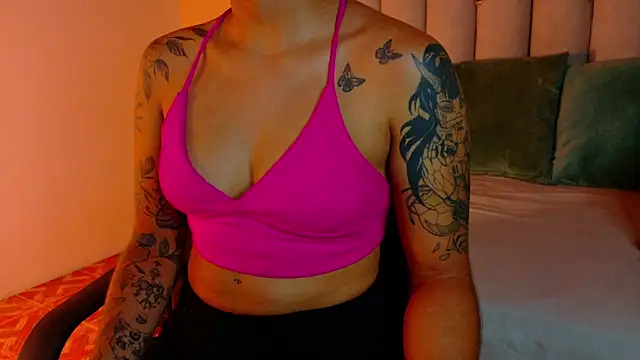 alaia-rogers online show from December 1, 2025, 11:33 am