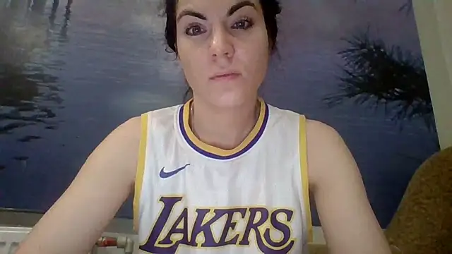 AliceTailor online show from January 7, 2026, 3:33 am