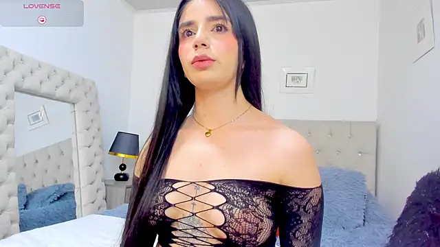 carlaperez  online show from May 31, 2026, 3:23 am