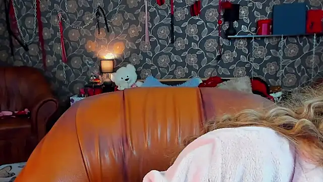 ammyloca123 online show from March 5, 2026, 2:24 pm