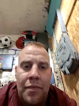 fWvardmarko2 online show from December 20, 2025, 7:50 pm