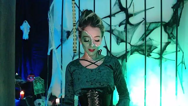 penny sweett  online show from October 31, 2025, 11:55 pm