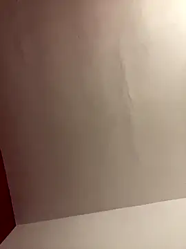 Lwhite1 online show from September 28, 2025, 10:28 pm