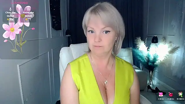 Juarnea online show from September 19, 2025, 11:20 pm