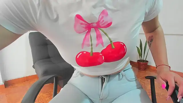 merlinaadams  online show from September 9, 2025, 4:27 pm