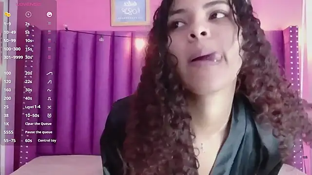 littleebonny online show from September 27, 2025, 2:39 am